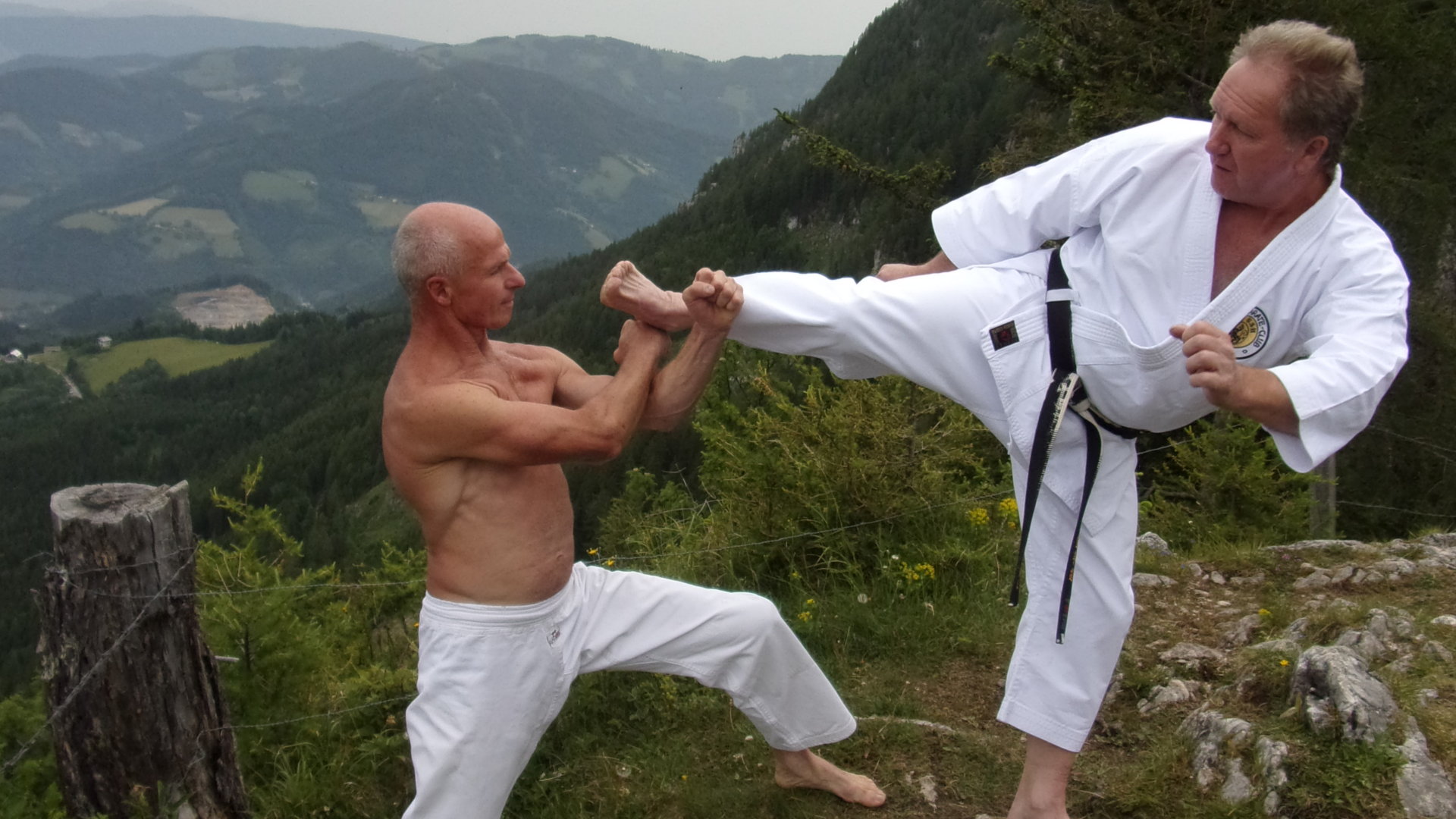 Karate Vorstellung in der NMS